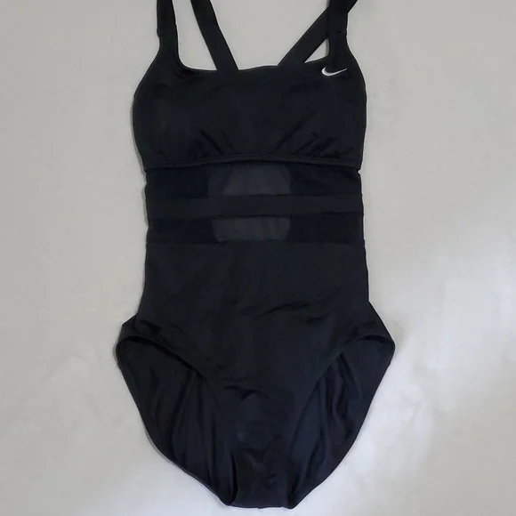 Nike Women`s Mesh Solid Edge One Piece Swimsuit - Picture 4 of 11